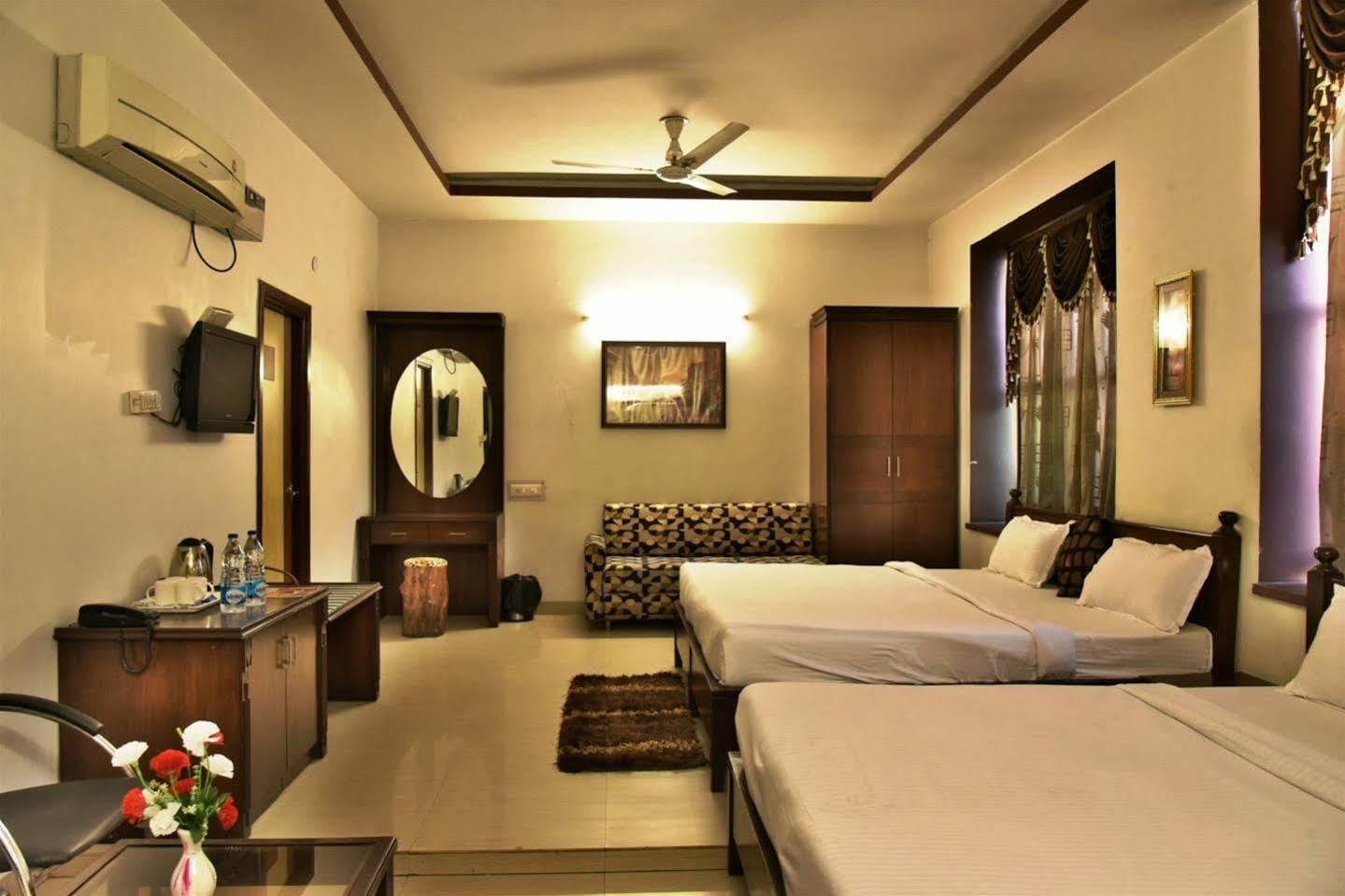 Hotel Hk Continental Amritsar Dış mekan fotoğraf